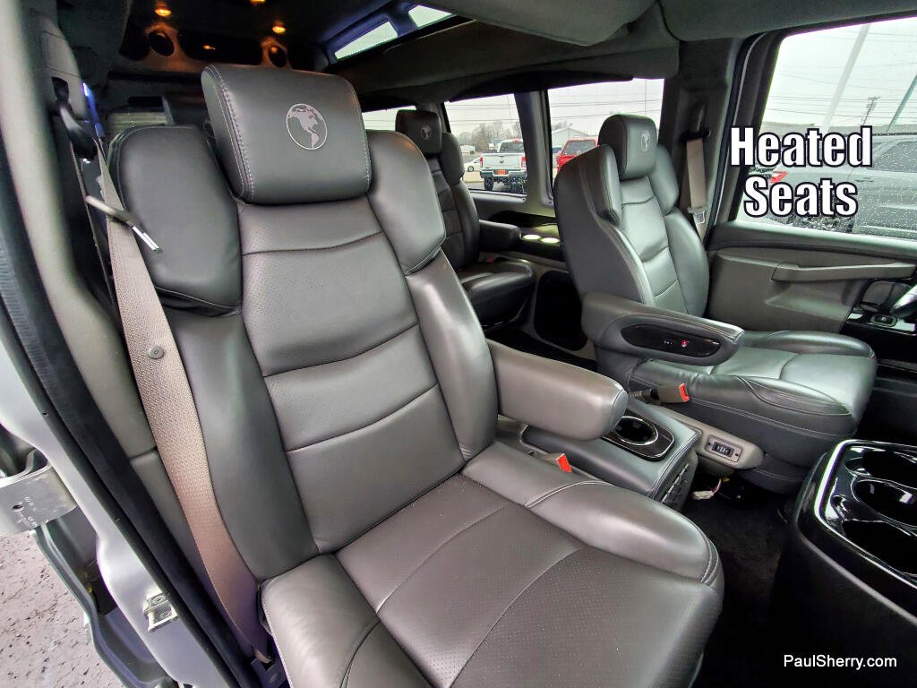 2023 Chevrolet Express Cargo Work Van - Photo 7