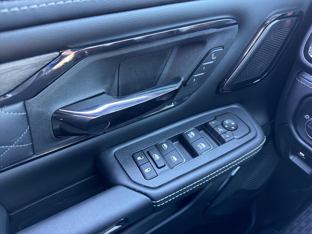 2026 RAM 1500 Limited - Photo 7