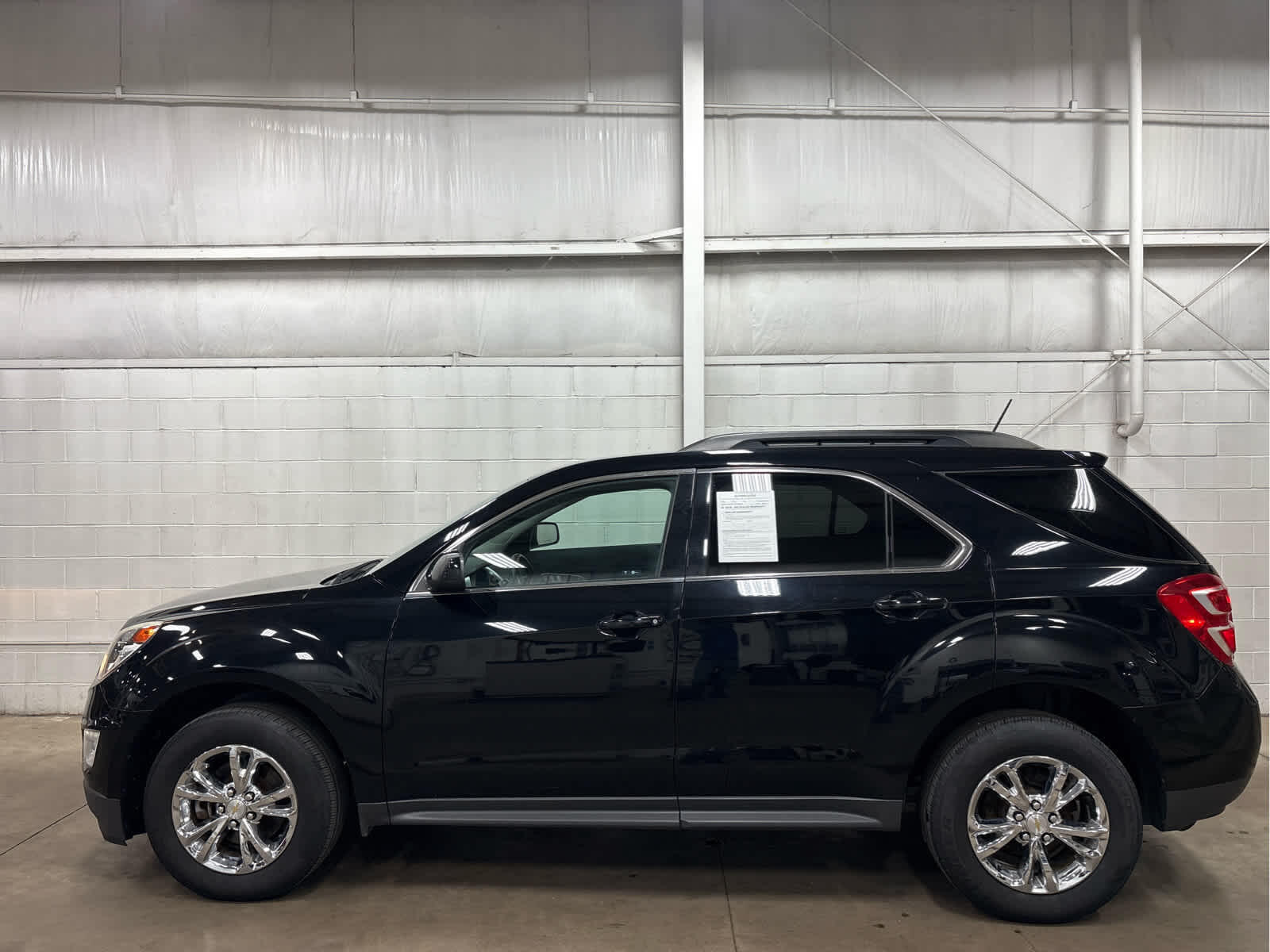 Used 2017 Chevrolet Equinox LT with VIN 2GNALCEK2H1578759 for sale in Wilmington, OH