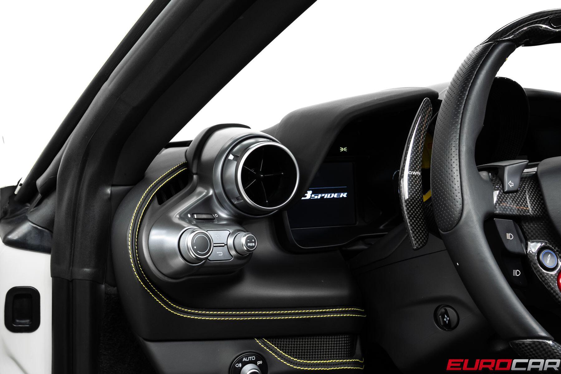 2022 Ferrari F8 Spider *CARBON STEERING WHEEL * FRONT LIFT*Image 31