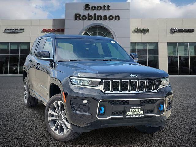 2023 Jeep Grand Cherokee Overland 4xe 4x4's photo