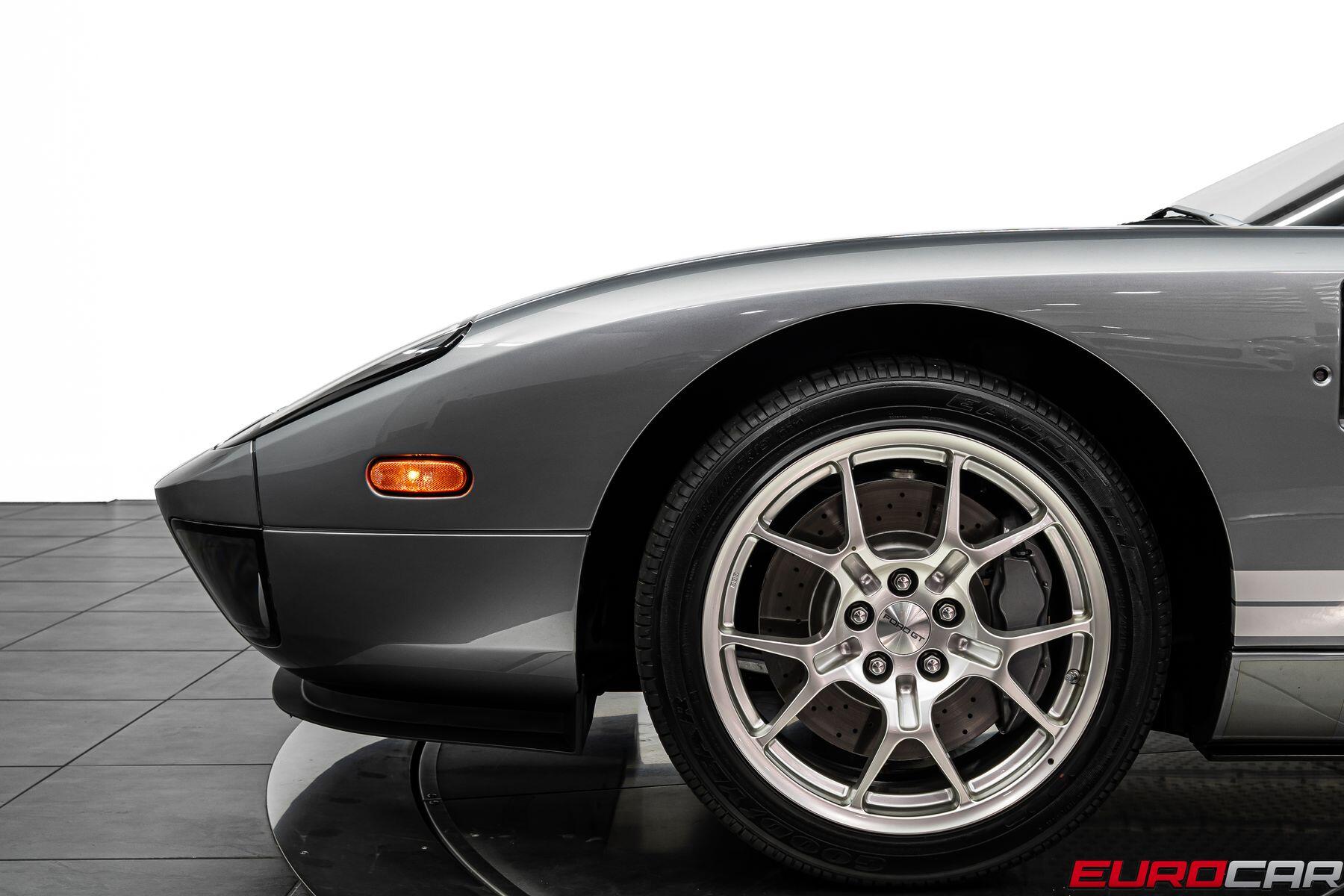 2006 Ford GT *ONLY 926 MILES * SIGNED BY STEVE SALEEN & CAMILO*Image 15