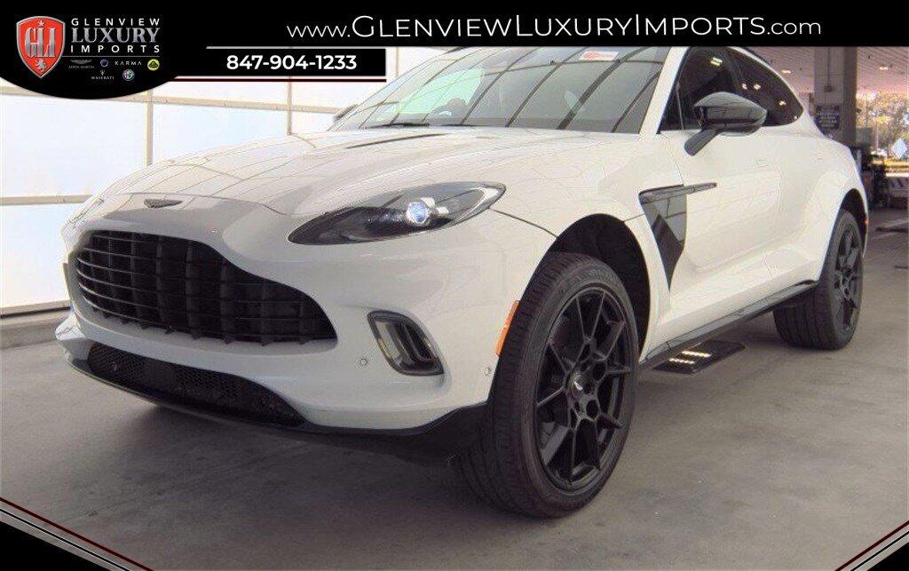 2021 Aston Martin DBX Base's photo