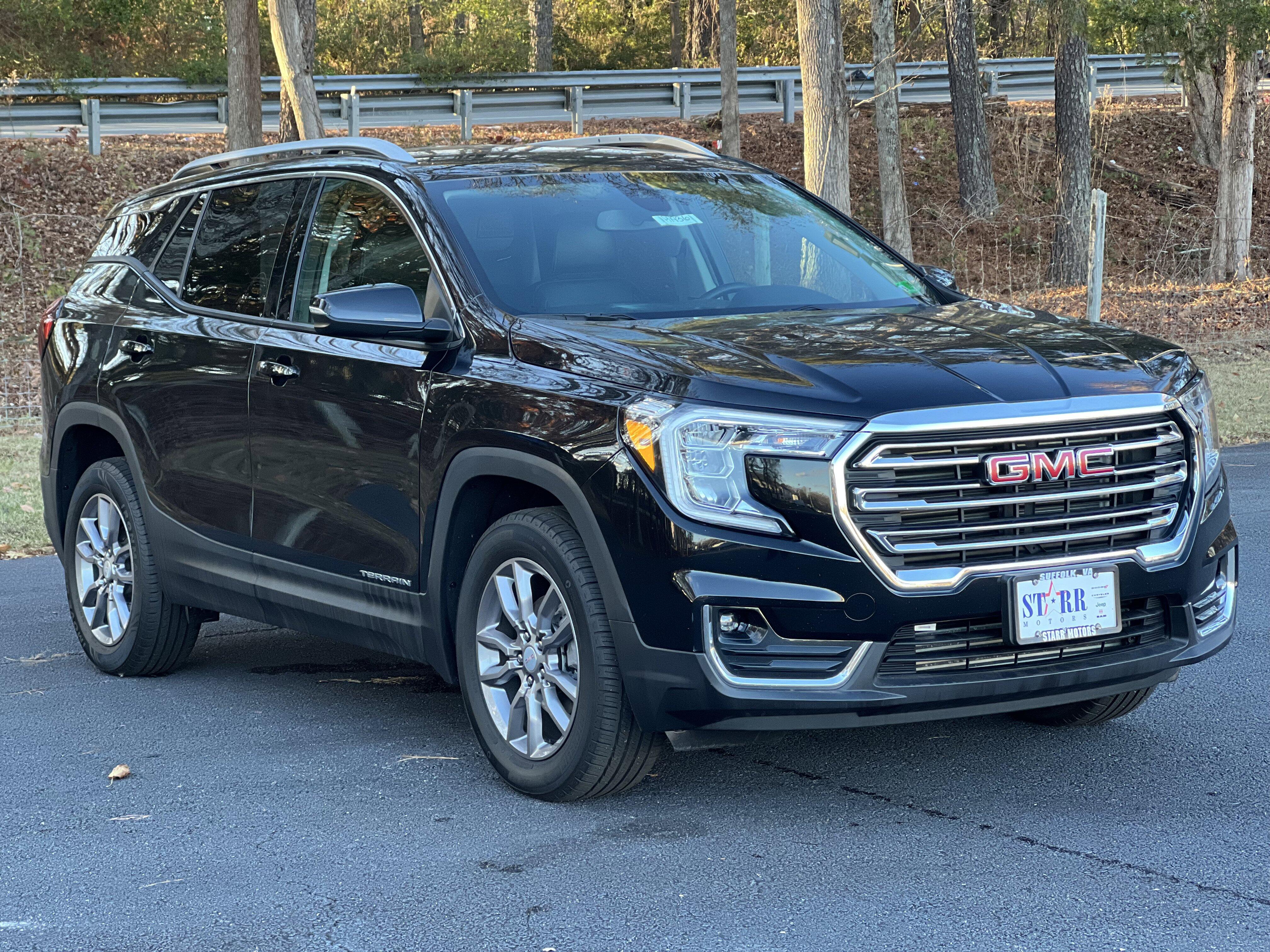 2024 GMC Terrain SLT's photo