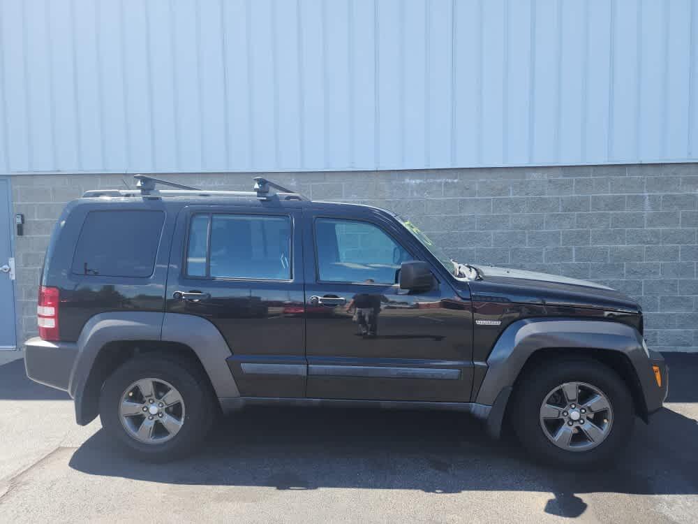 Used 2011 Jeep Liberty Renegade with VIN 1J4PN3GK7BW577286 for sale in Wilmington, OH