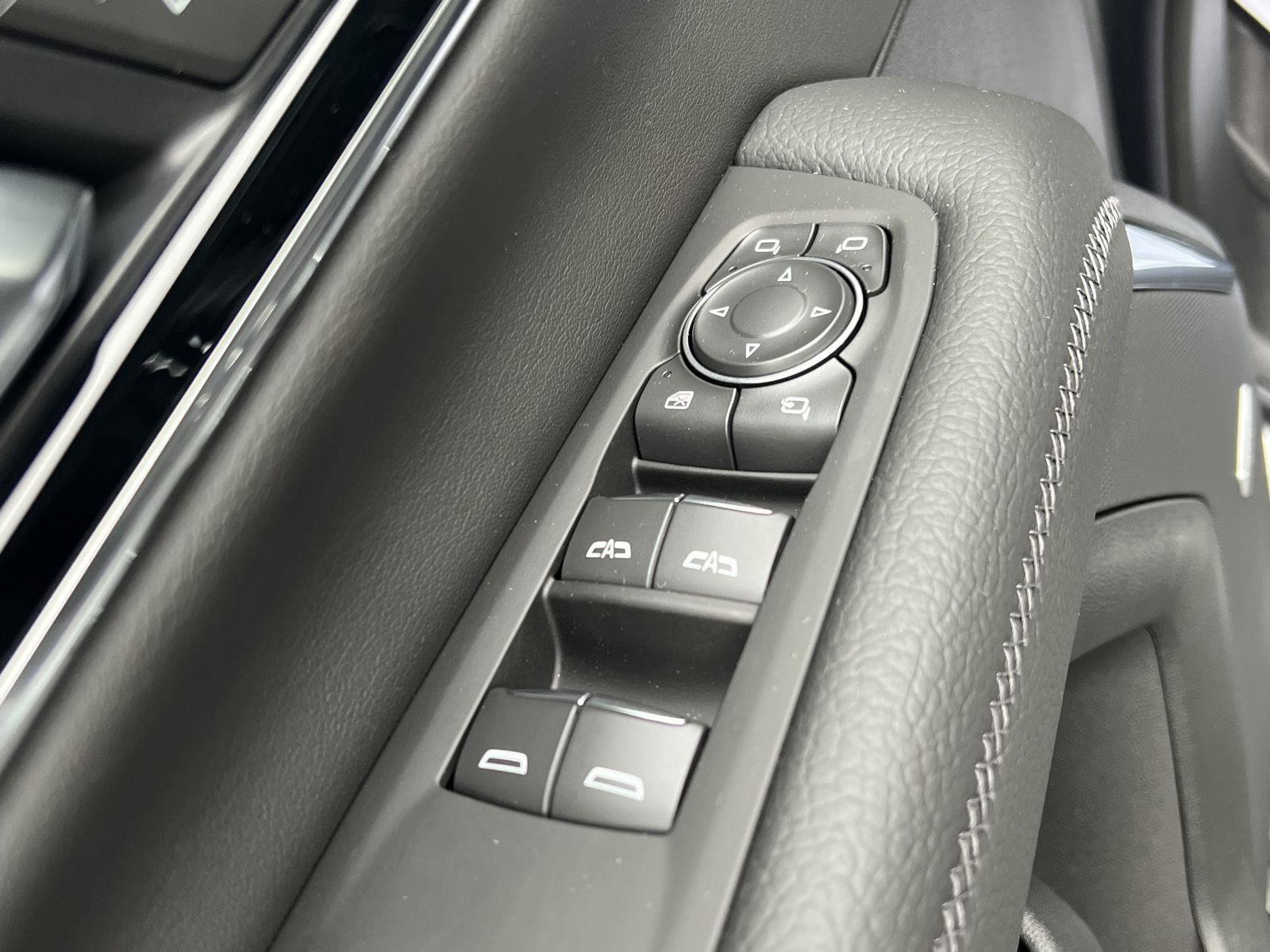 2026 GMC Yukon Denali - Photo 15