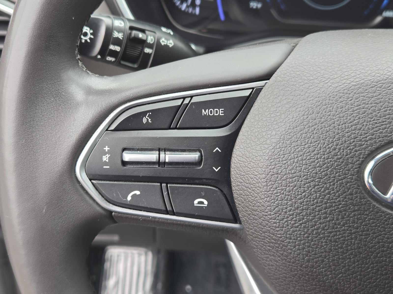 2020 Hyundai Santa Fe Limited - Photo 16