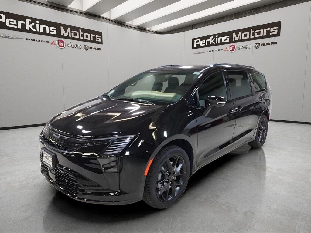 2027 Chrysler Pacifica Pacifica Limited Awd