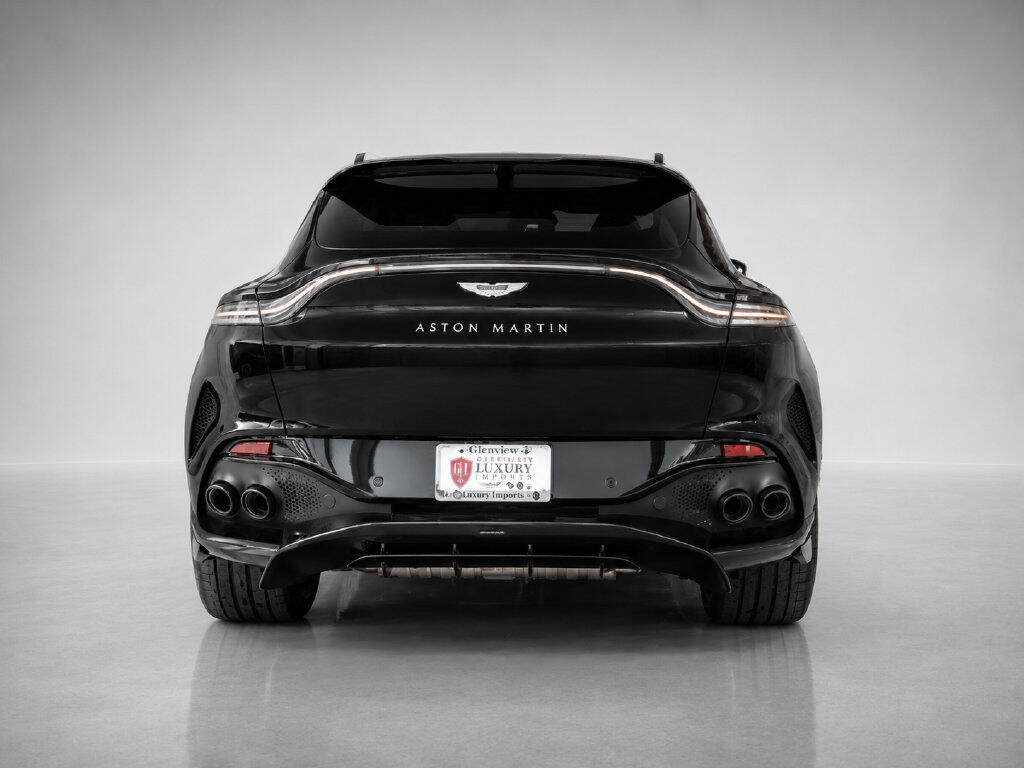 2026 Aston Martin DBX 707 - Photo 13