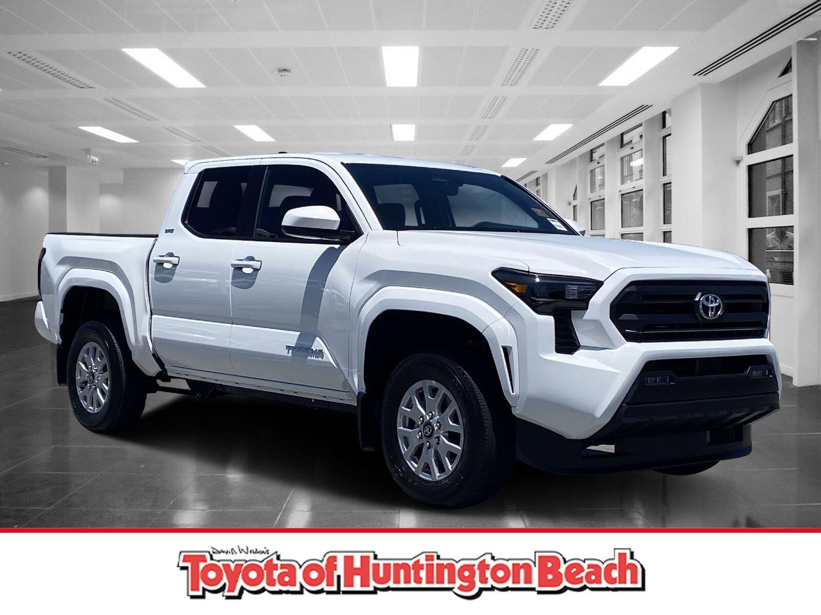 2025 Toyota Tacoma SR5's photo