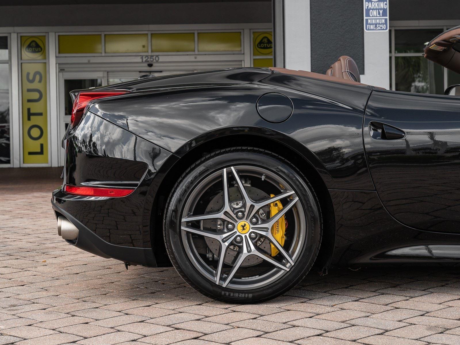 Used 2015 Ferrari California 