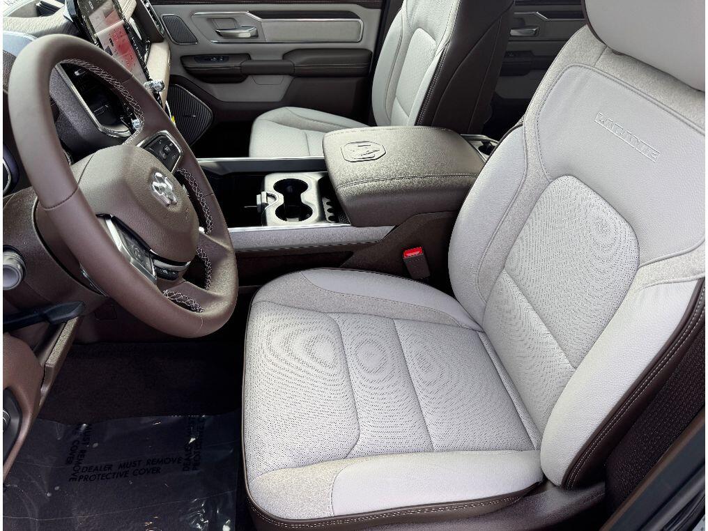 2026 RAM 1500 Laramie - Photo 17