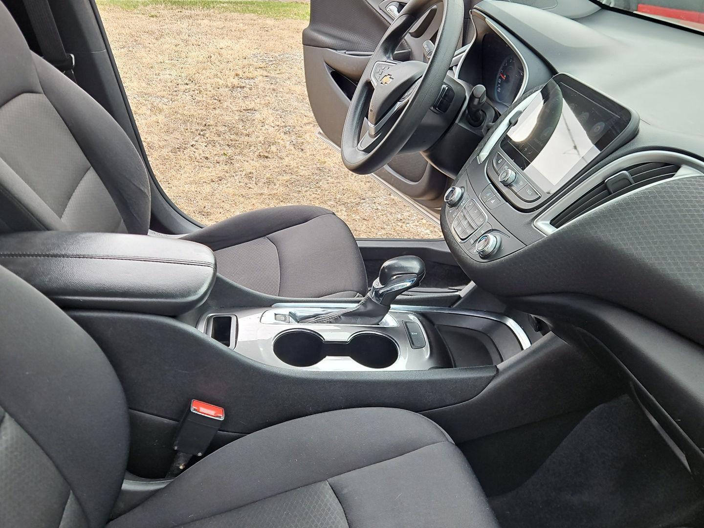 2022 Chevrolet Malibu 1LT - Photo 25