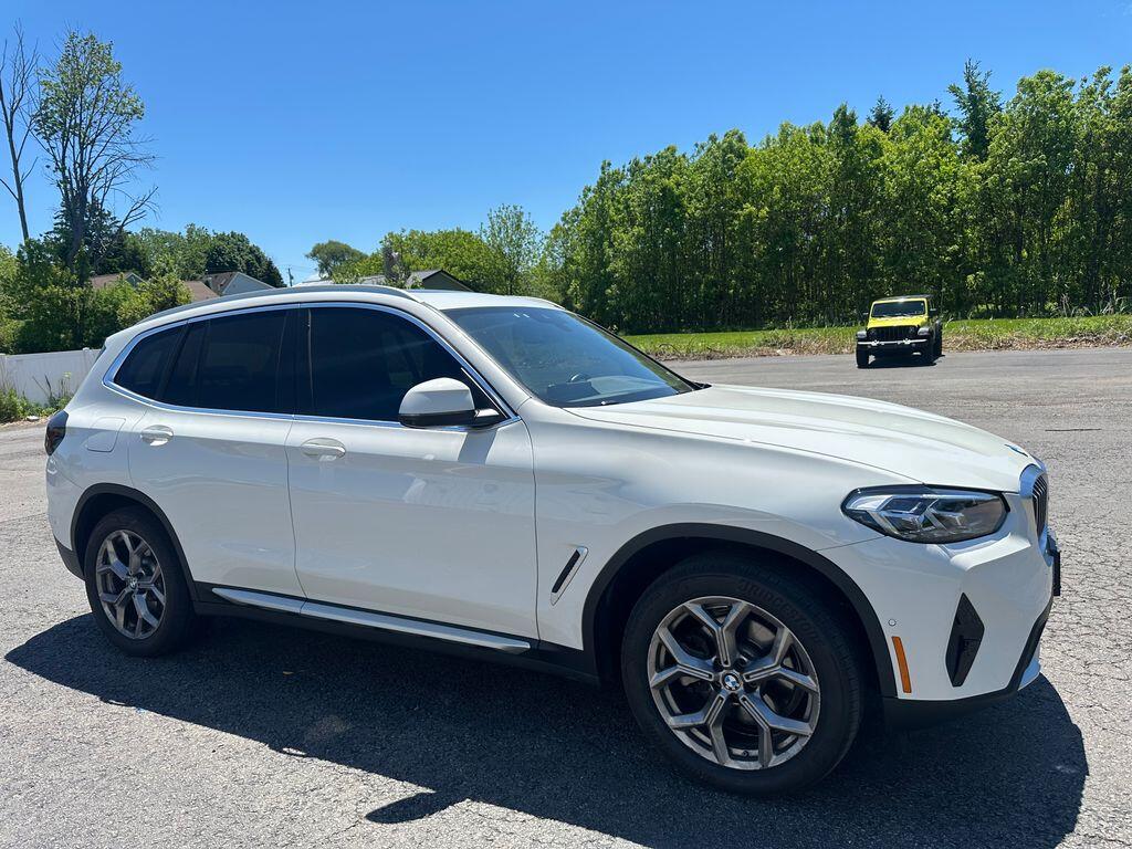 2023 BMW X3 xDrive30i's photo