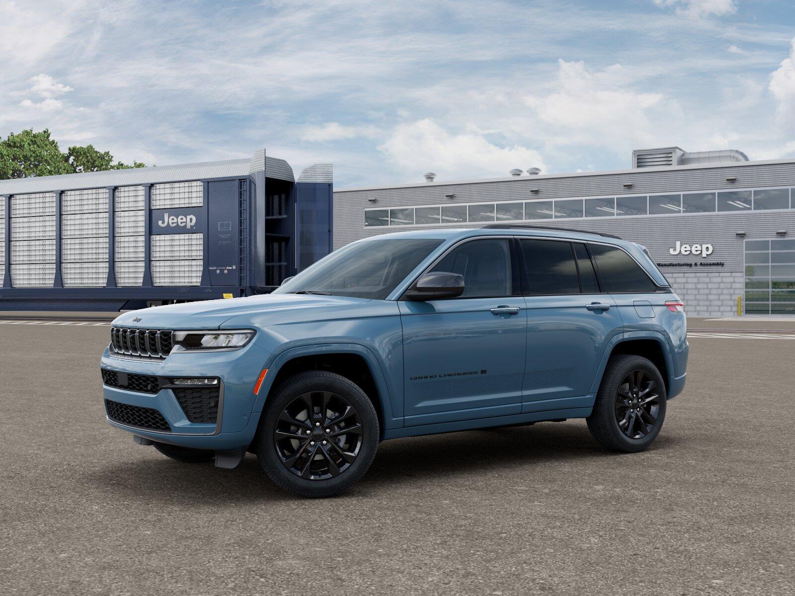 2026 Jeep Grand Cherokee Limited Reserve 4x4's photo