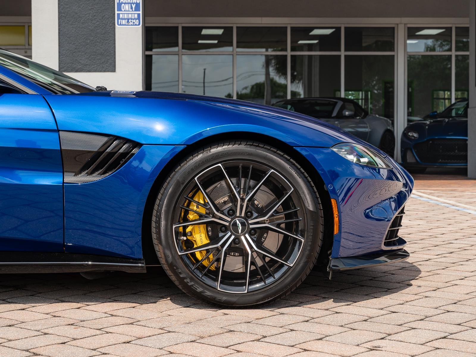 Used 2021 Aston Martin Vantage Roadster