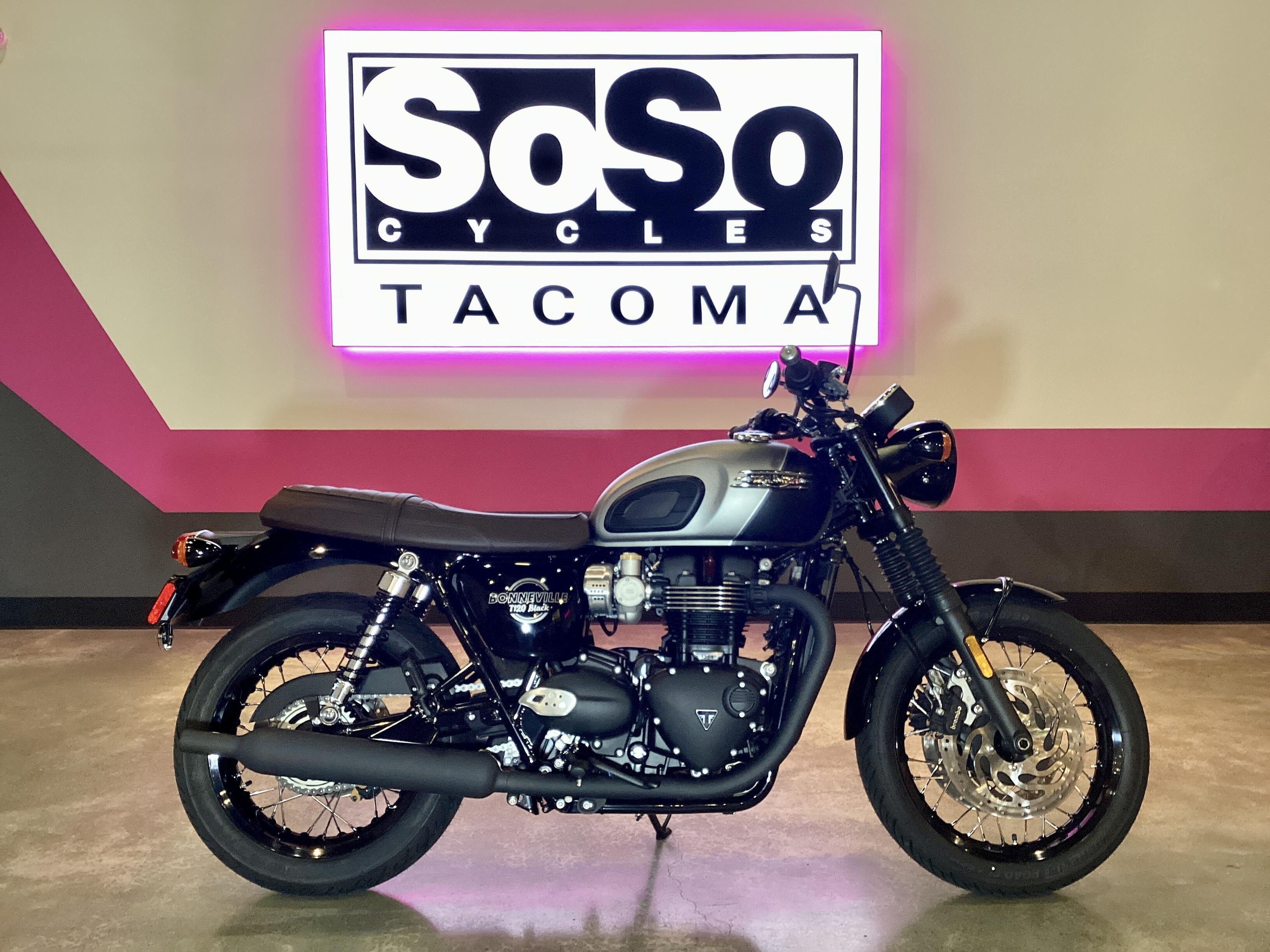 2026 Triumph Bonneville T120 Black