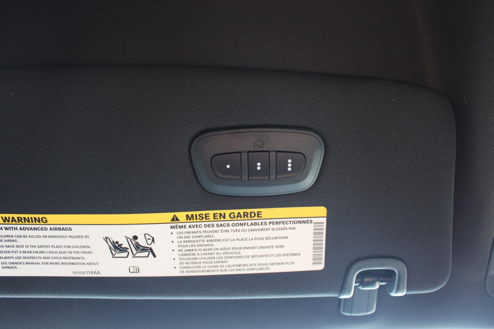 2026 Chrysler Pacifica Select - Photo 21