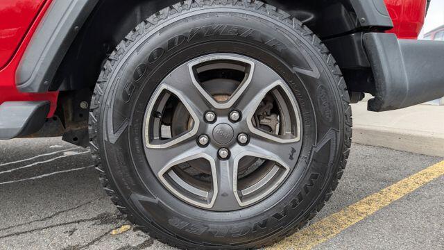 2020 Jeep Wrangler Unlimited Black and Tan - Photo 9