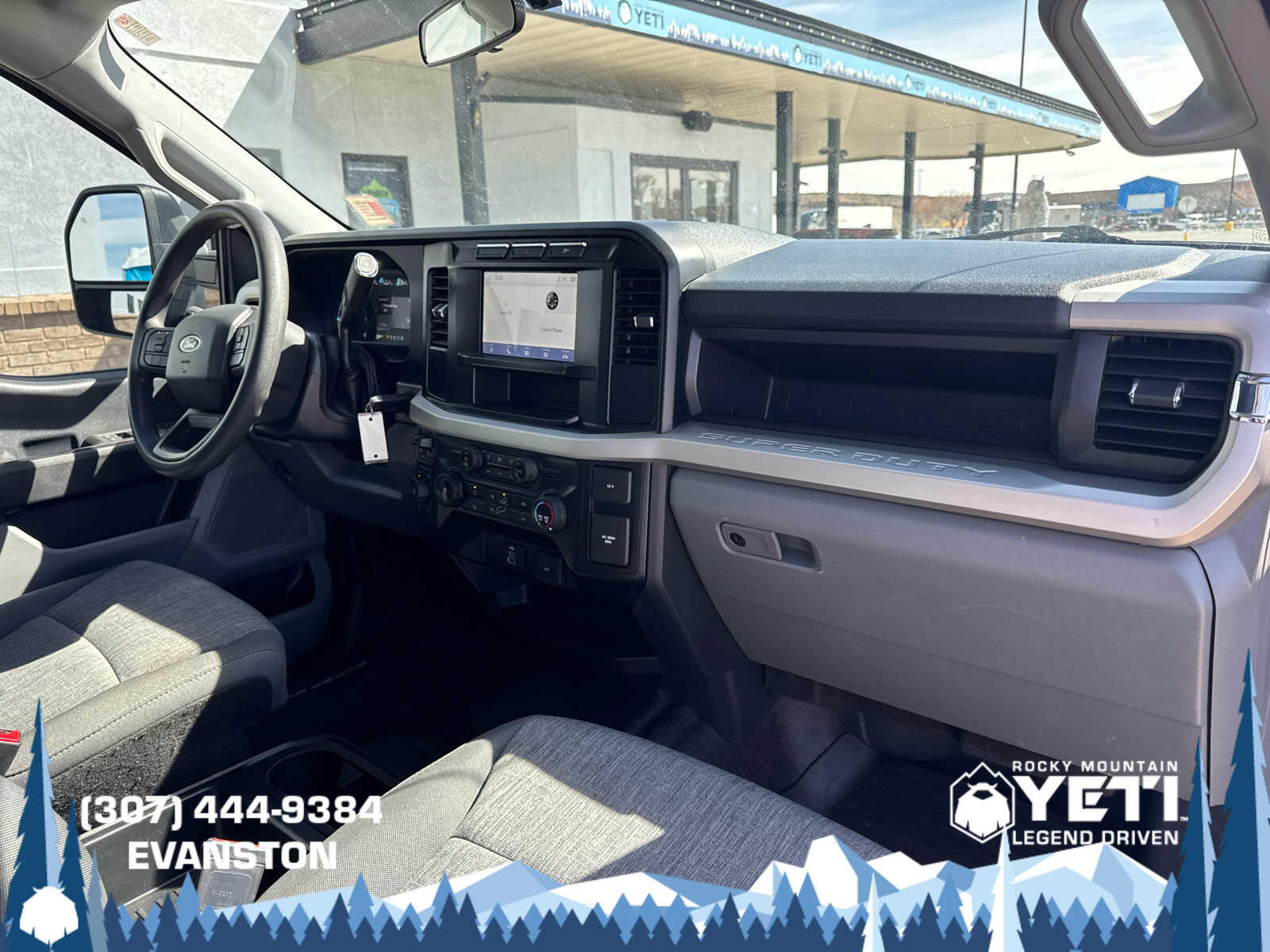 2023 Ford F-350 Super Duty Chassis Cab XL - Photo 14