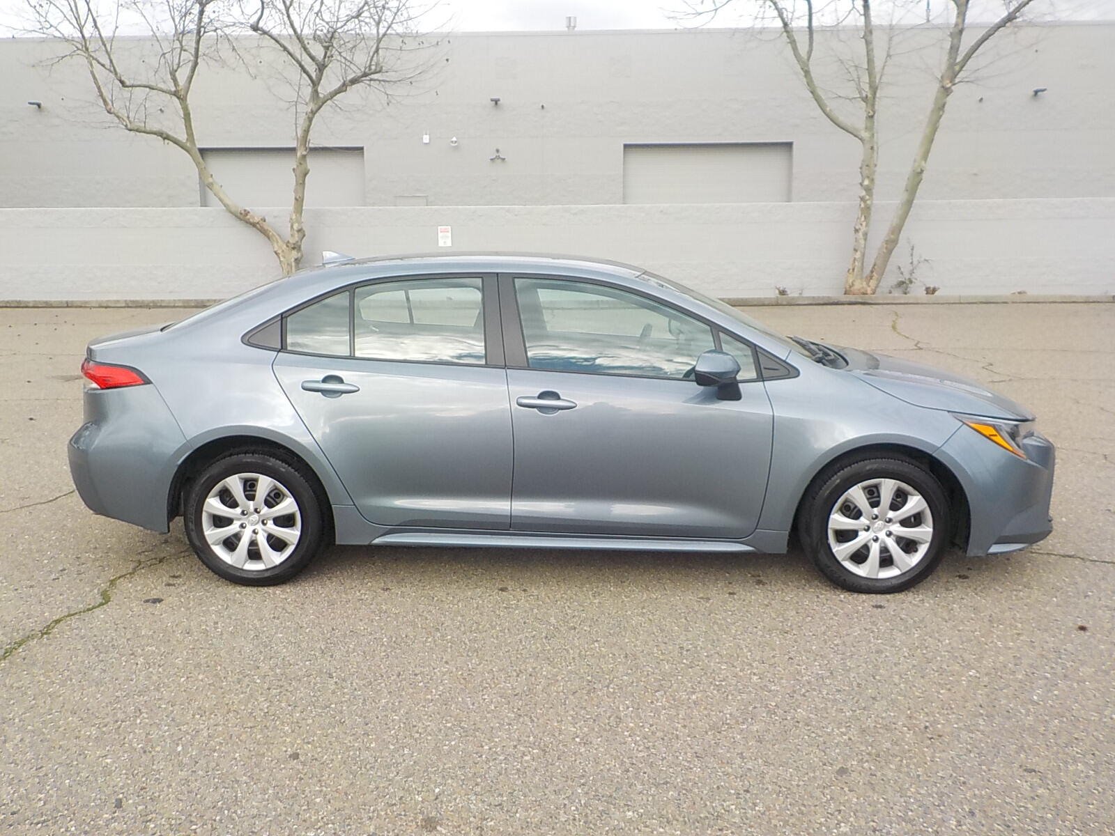 Used 2025 Toyota Corolla LE with VIN 5YFB4MDE7SP301738 for sale in Kansas City