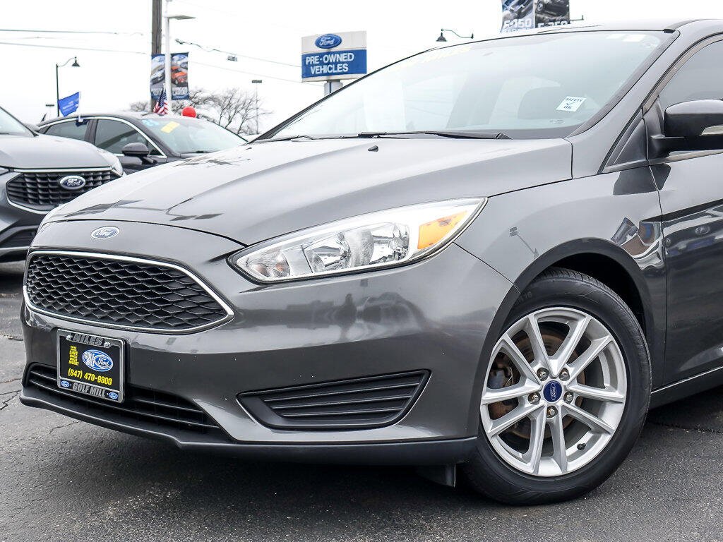 Used 2016 Ford Focus SE with VIN 1FADP3F29GL400046 for sale in Glenview, IL