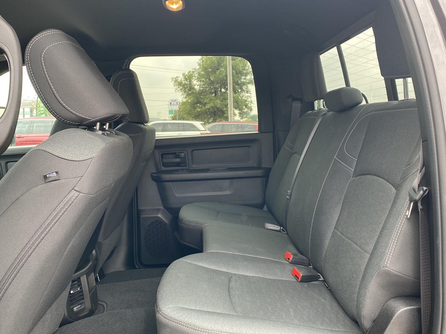 2025 RAM 2500 Tradesman - Photo 13