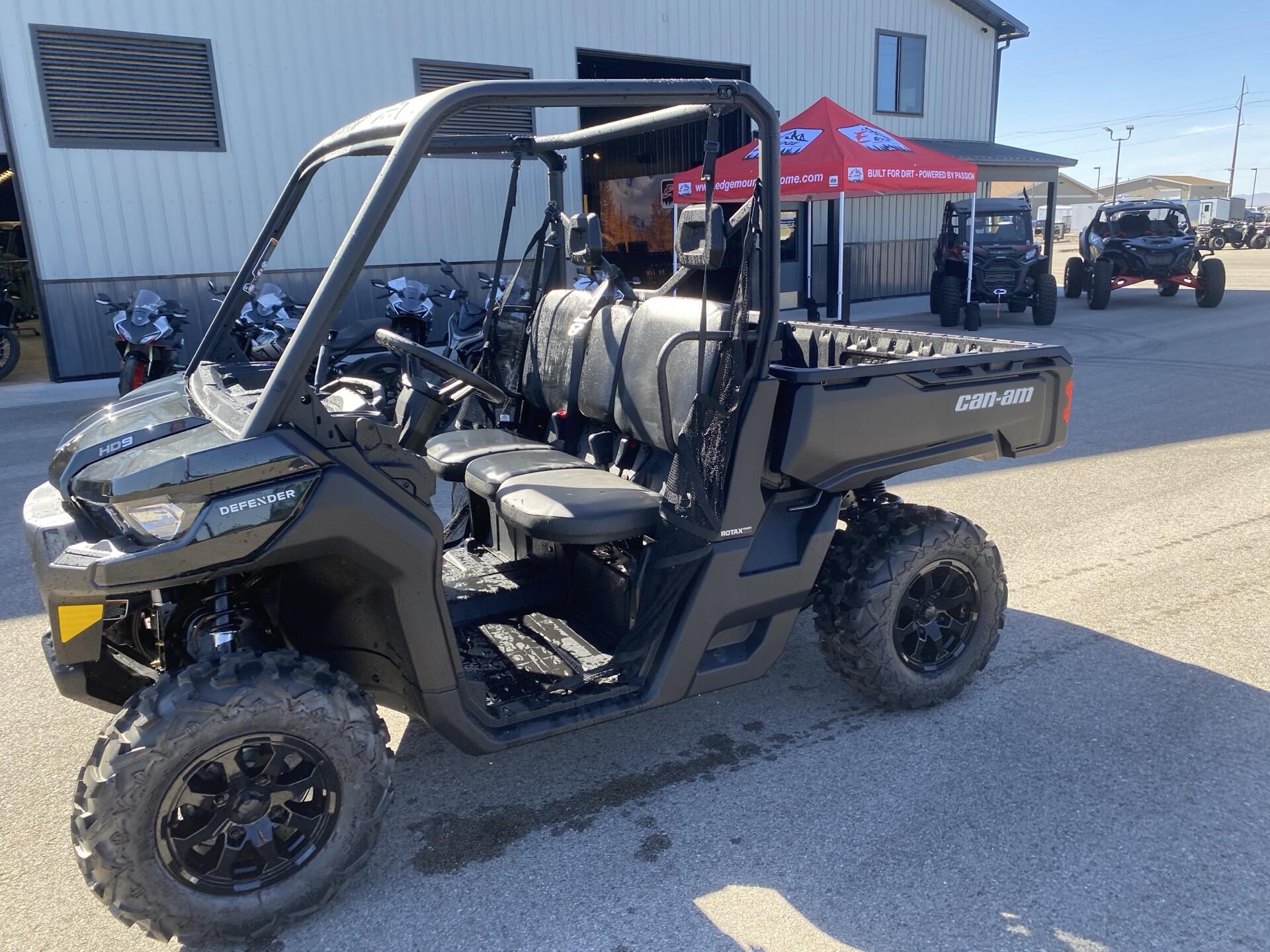 2026 Can-Am DEFENDER DPS HD9