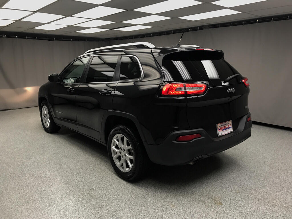 Used 2015 Jeep Cherokee Latitude with VIN 1C4PJLCB2FW781247 for sale in Butler, OH