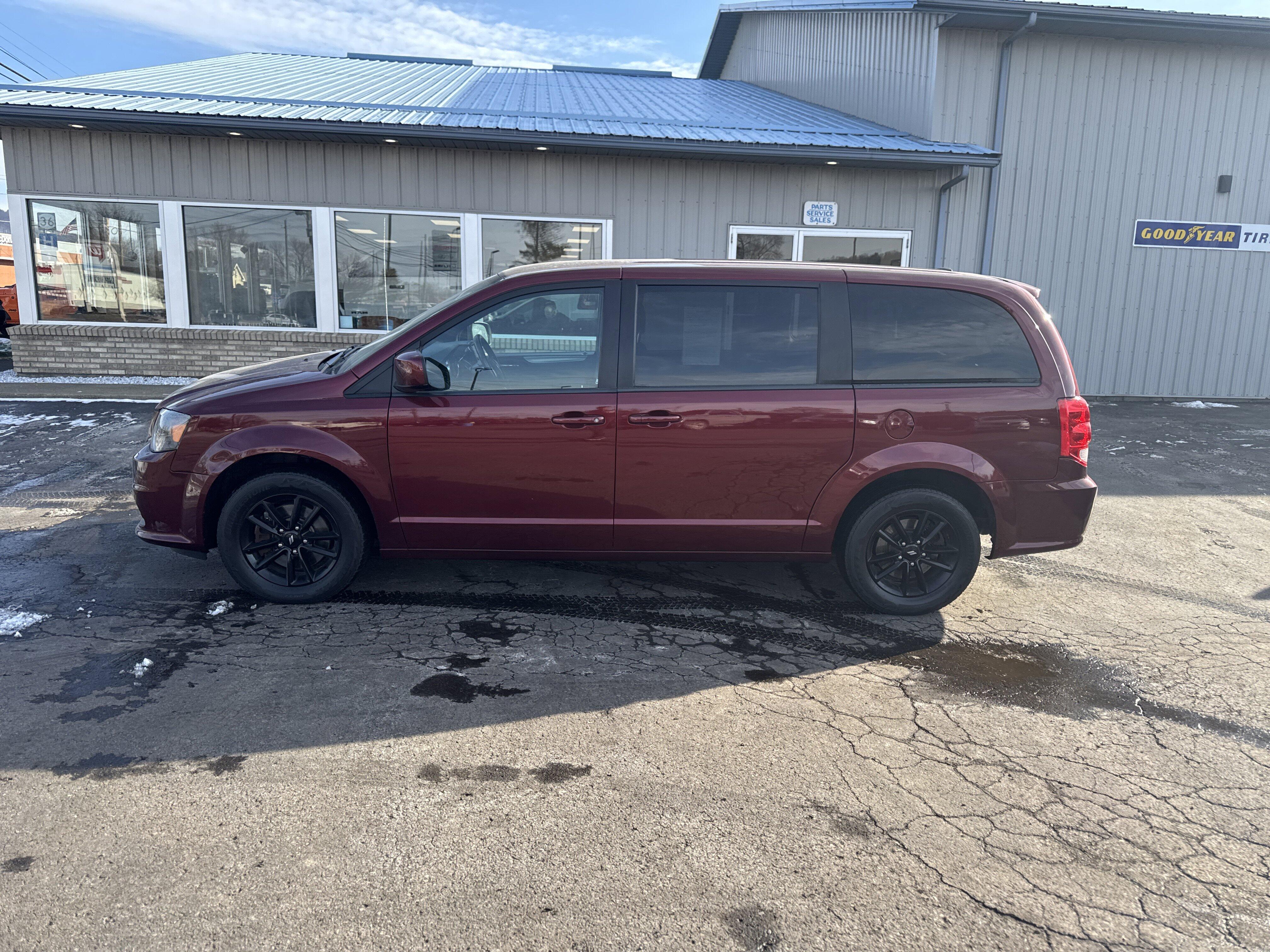 2019 Dodge Grand Caravan GT's photo