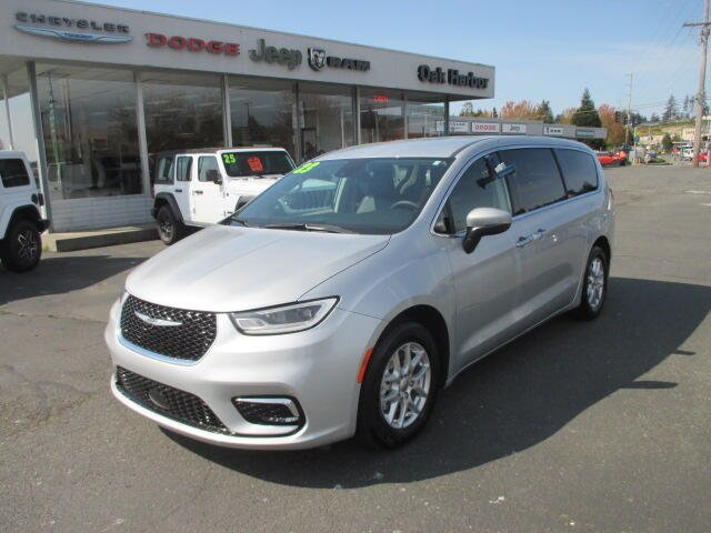 Used 2023 Chrysler Pacifica Touring L with VIN 2C4RC1BG7PR512207 for sale in Oak Harbor, WA
