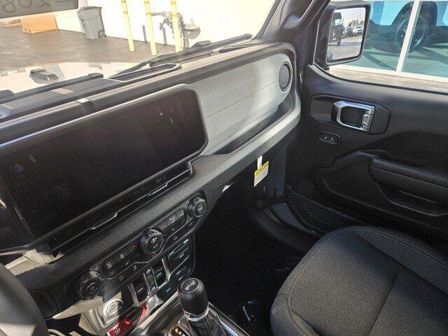 2026 Jeep Wrangler 4-Door Willys - Photo 16