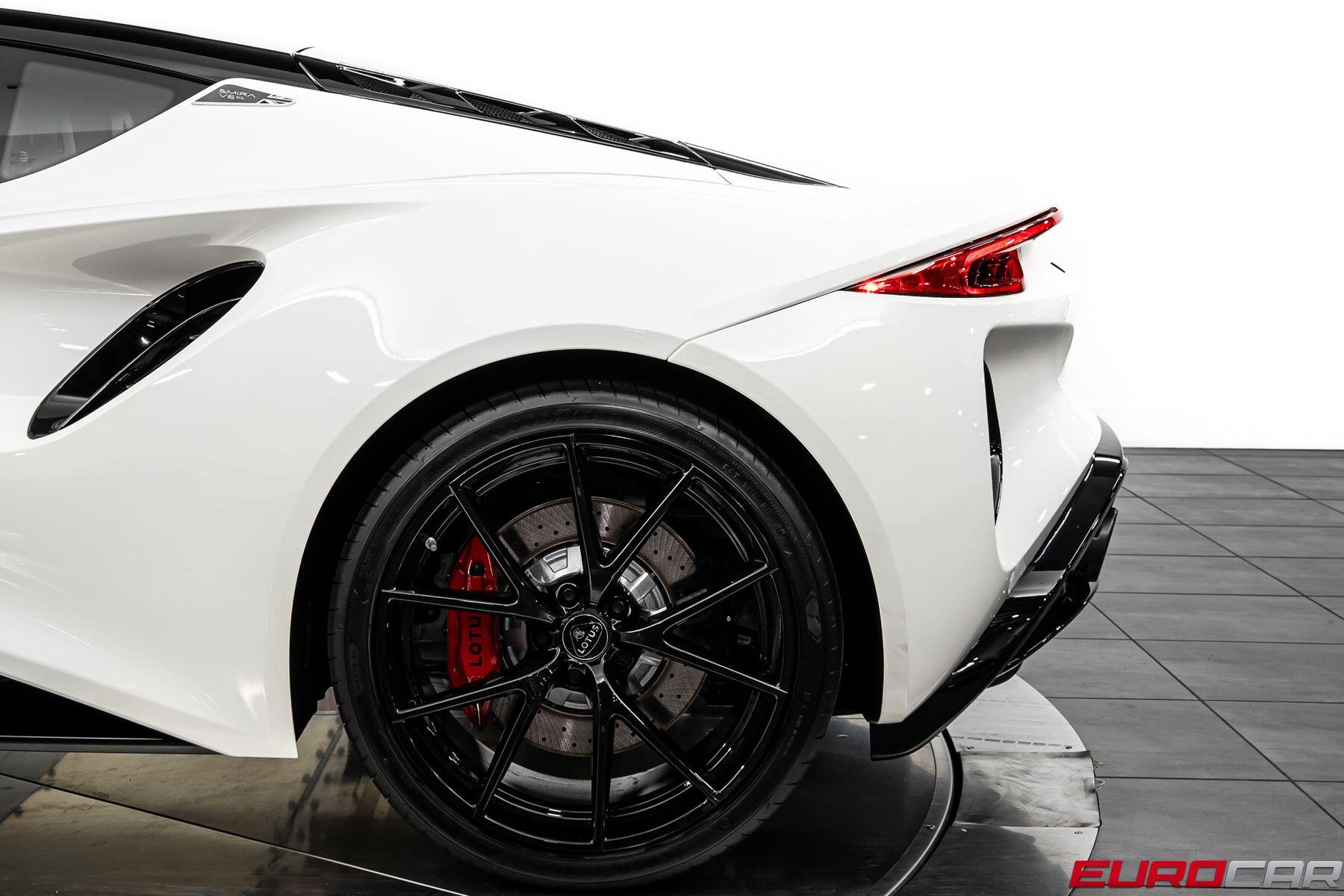 2026 Lotus Emira - Photo 16