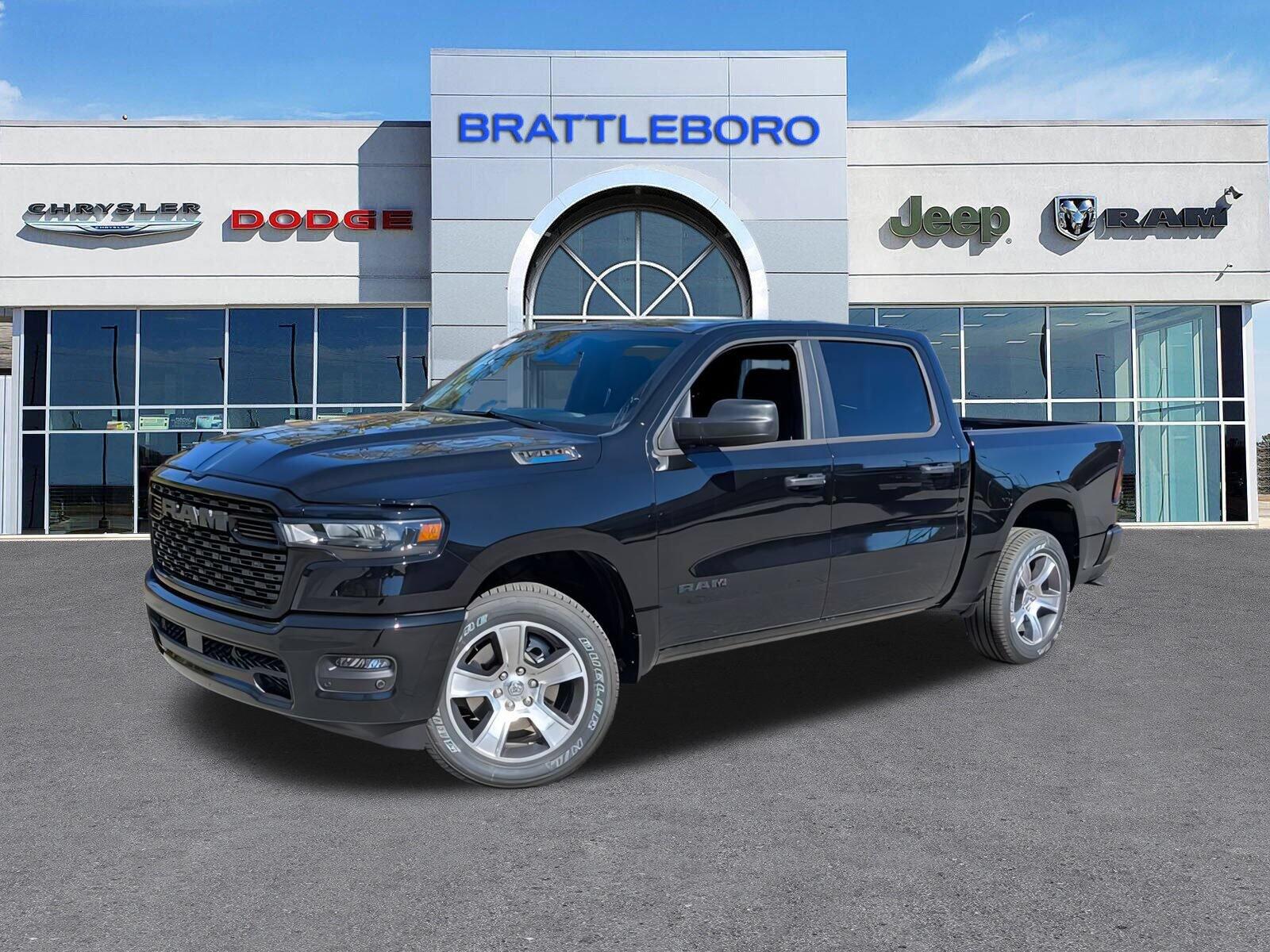 2025 RAM 1500 Tradesman Crew Cab 4x4 5'7' Box