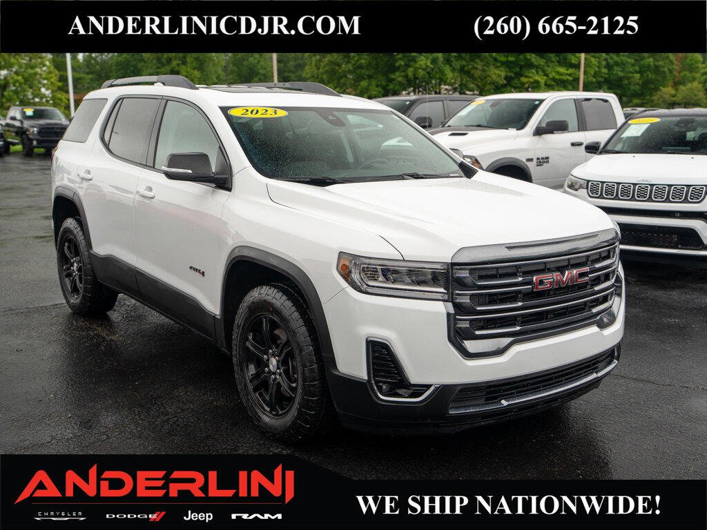 2023 GMC Acadia AT4