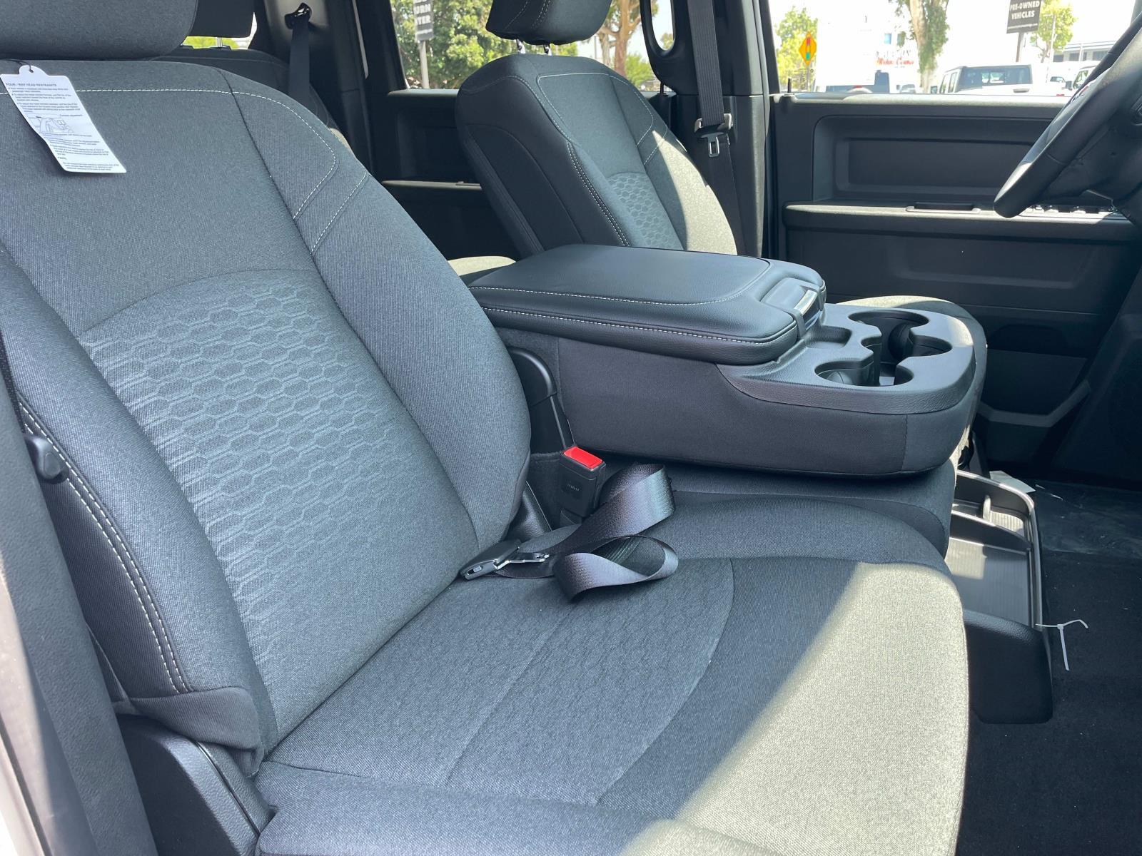 2026 RAM 2500 Tradesman/Black Express - Photo 23