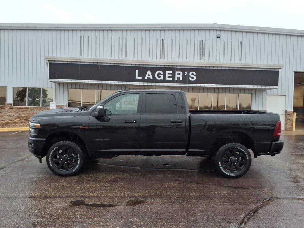 2027 RAM 3500 3500 Laramie Crew Cab 4x4 6'4' Box