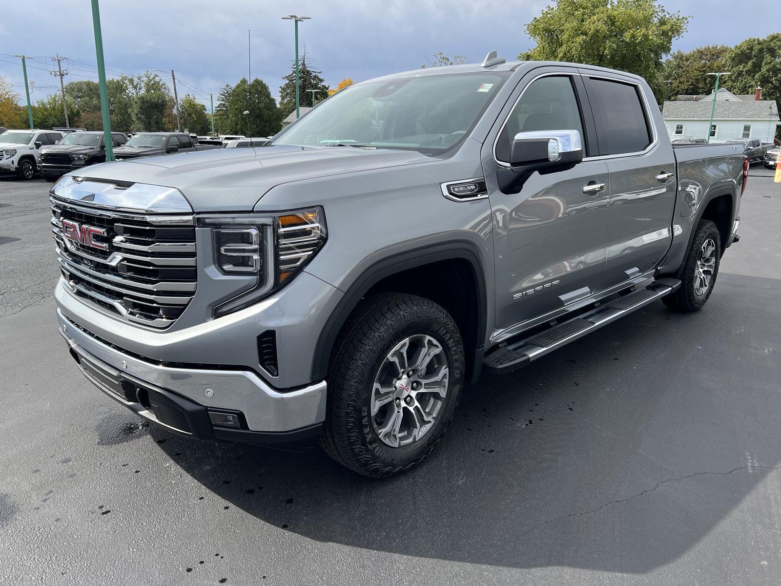 2026 GMC Sierra 1500 SLT - Photo 13