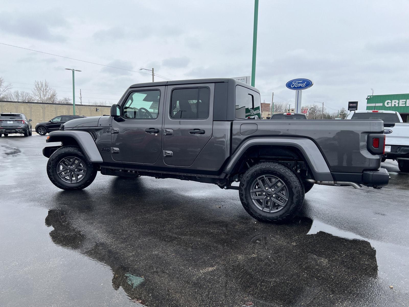 2026 Jeep Gladiator Sport S - Photo 11