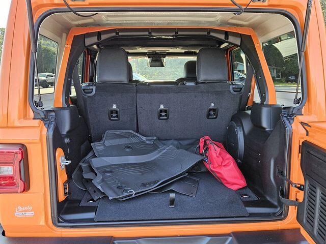 2025 Jeep Wrangler 4-Door Rubicon - Photo 7