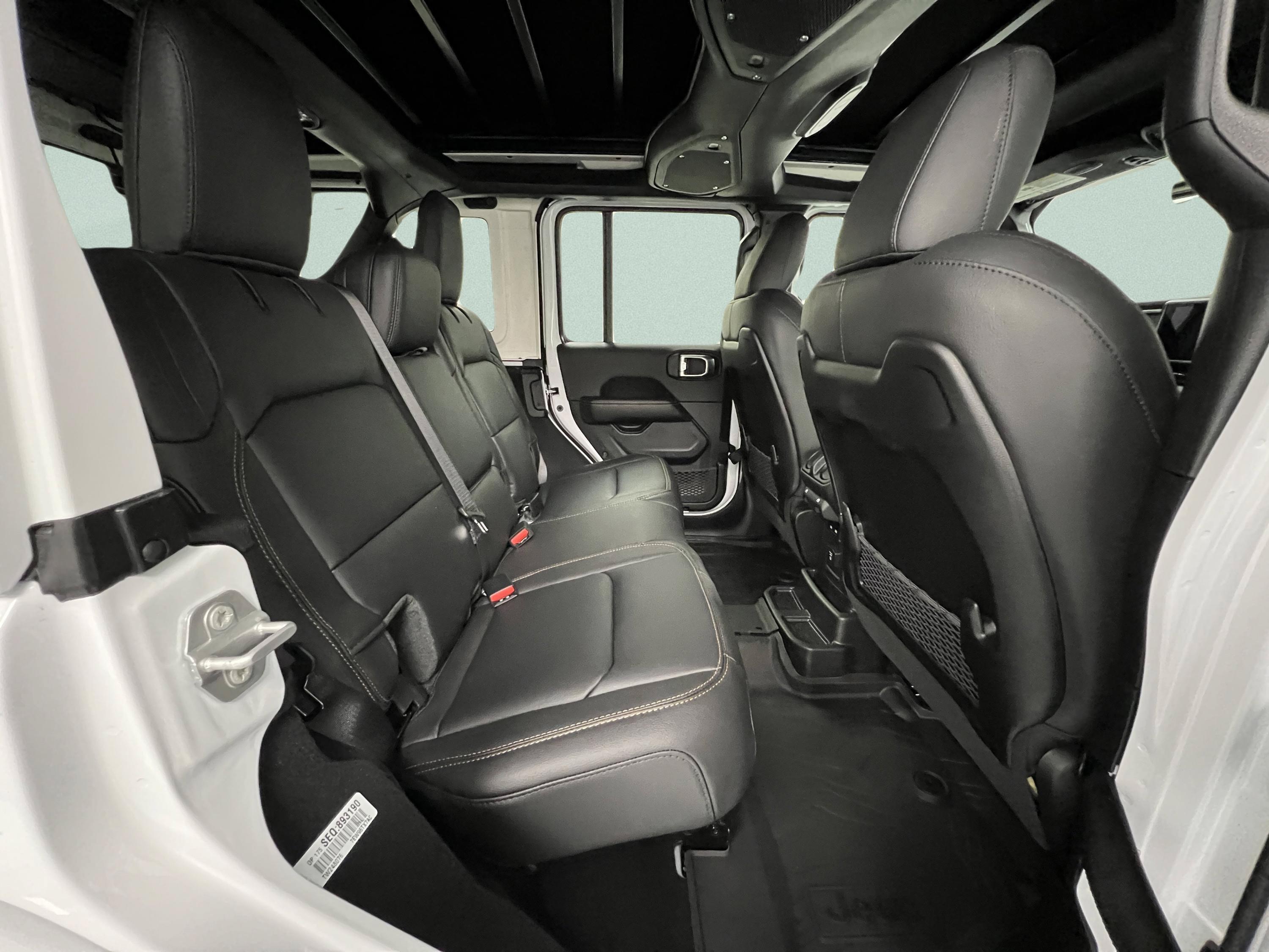 2026 Jeep Wrangler 4-Door Sahara - Photo 33