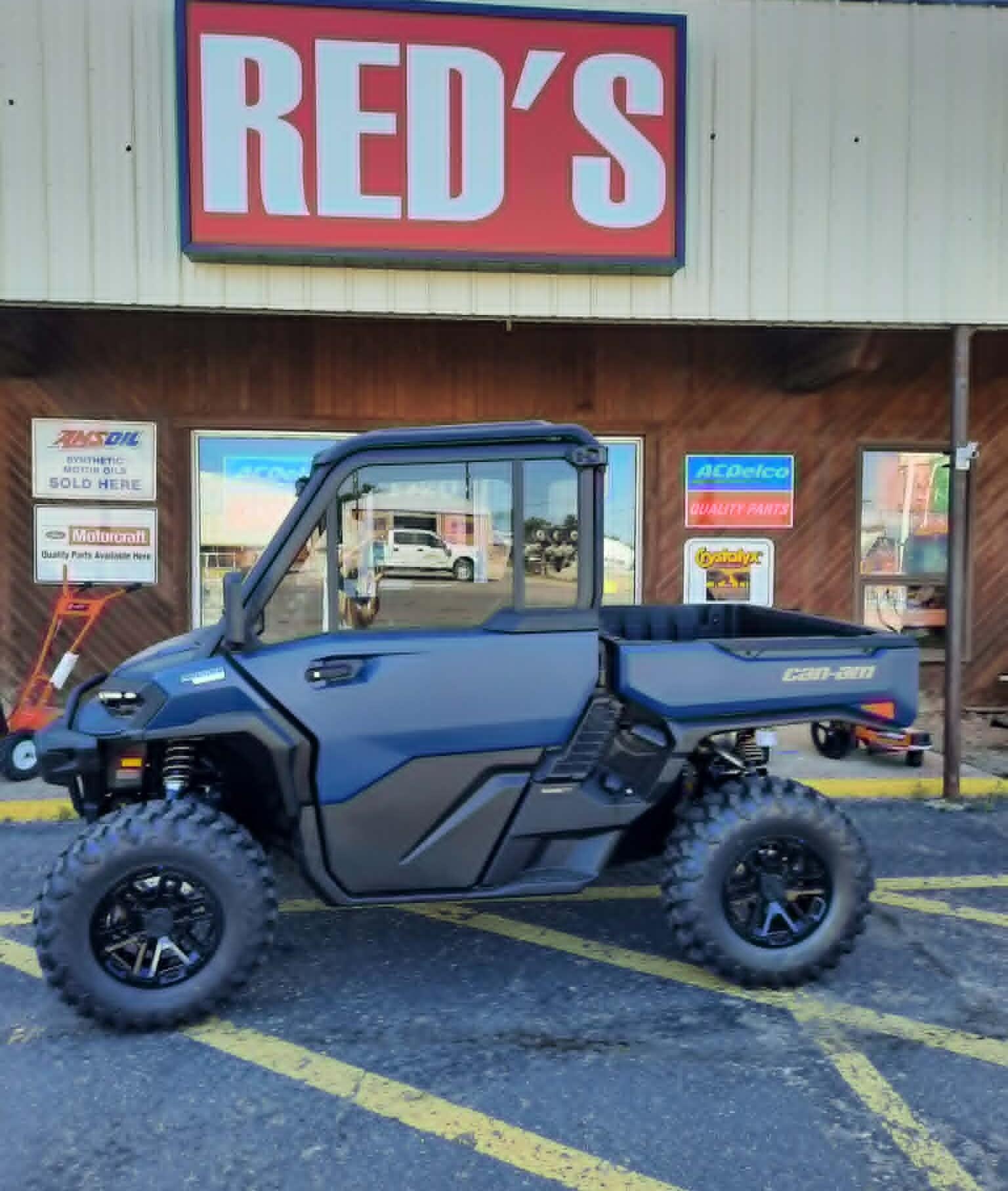2026 Can-Am DEFENDER LTD HD11