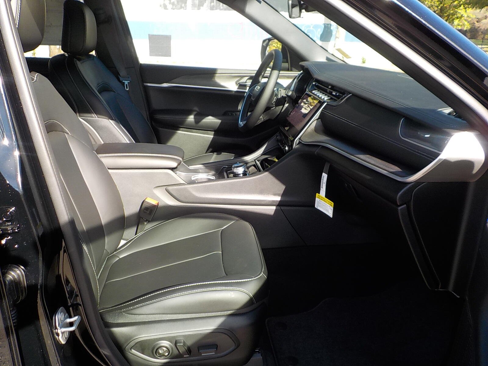 2025 Jeep Grand Cherokee Limited - Photo 16