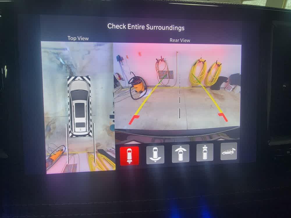 2024 Chrysler Pacifica Touring L AWD's photo