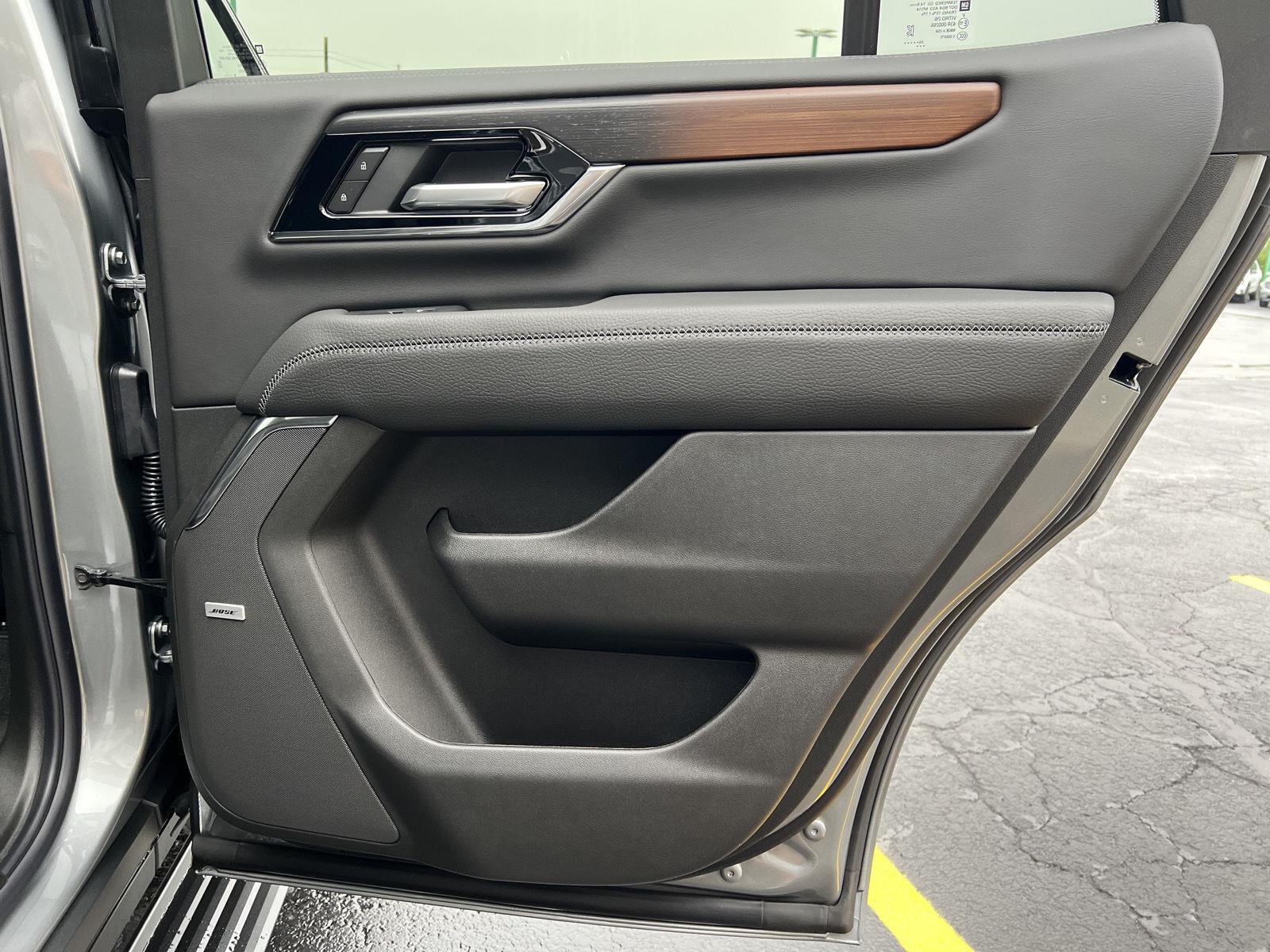 2026 GMC Yukon Denali - Photo 19