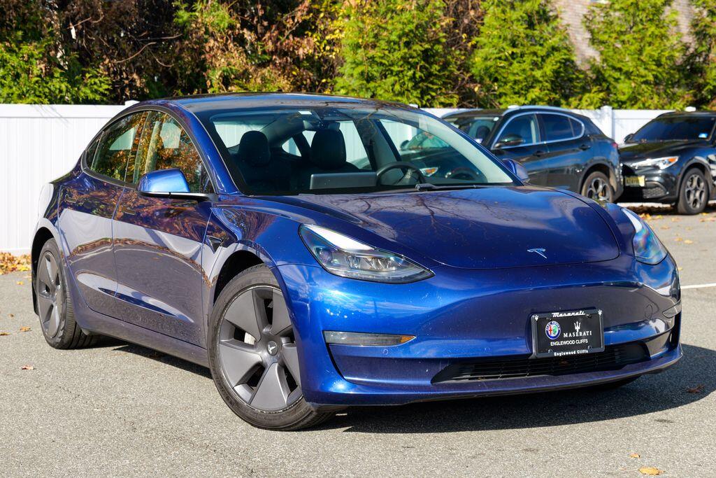 2021 Tesla Model 3 Base's photo