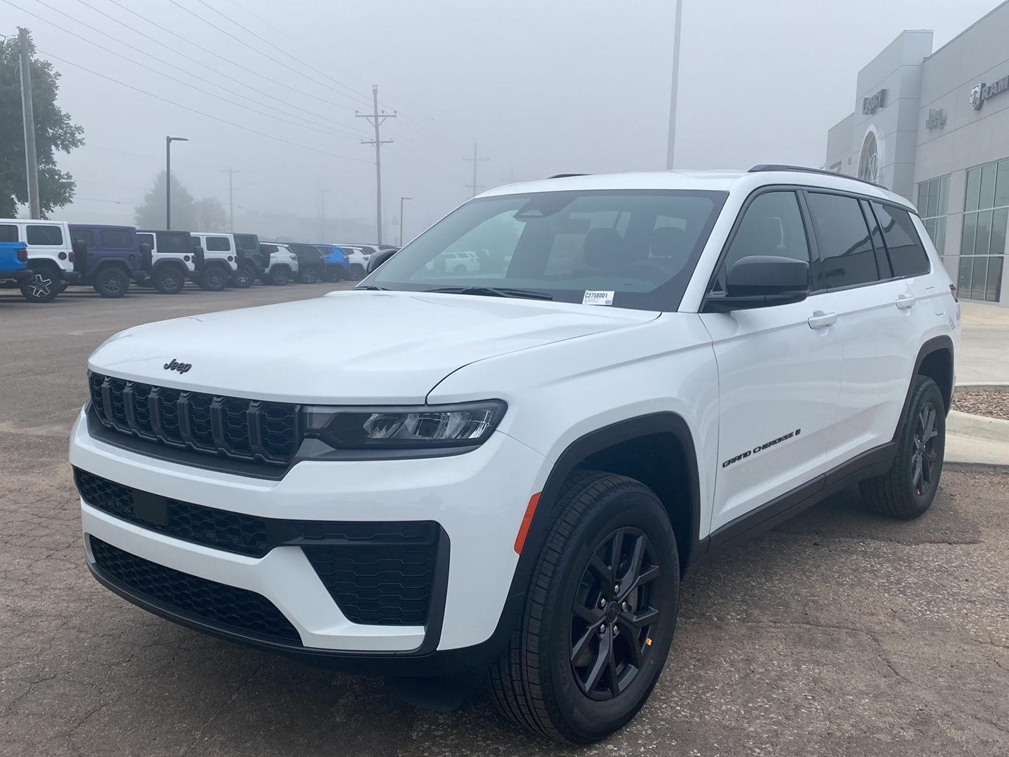 2027 Jeep Grand Cherokee L Laredo