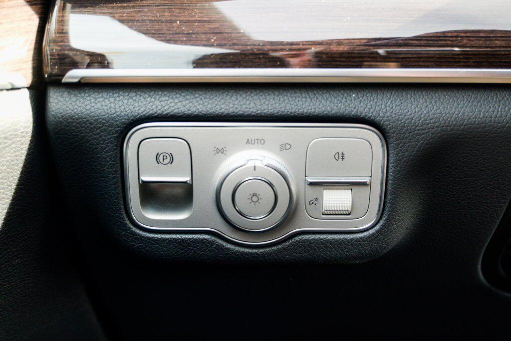 2025 Mercedes-Benz GLS Base - Photo 51
