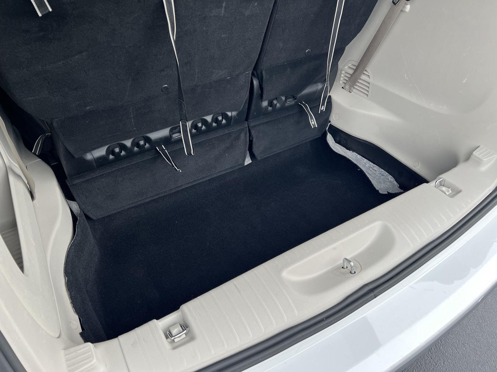2024 Chrysler Pacifica Touring L - Photo 40