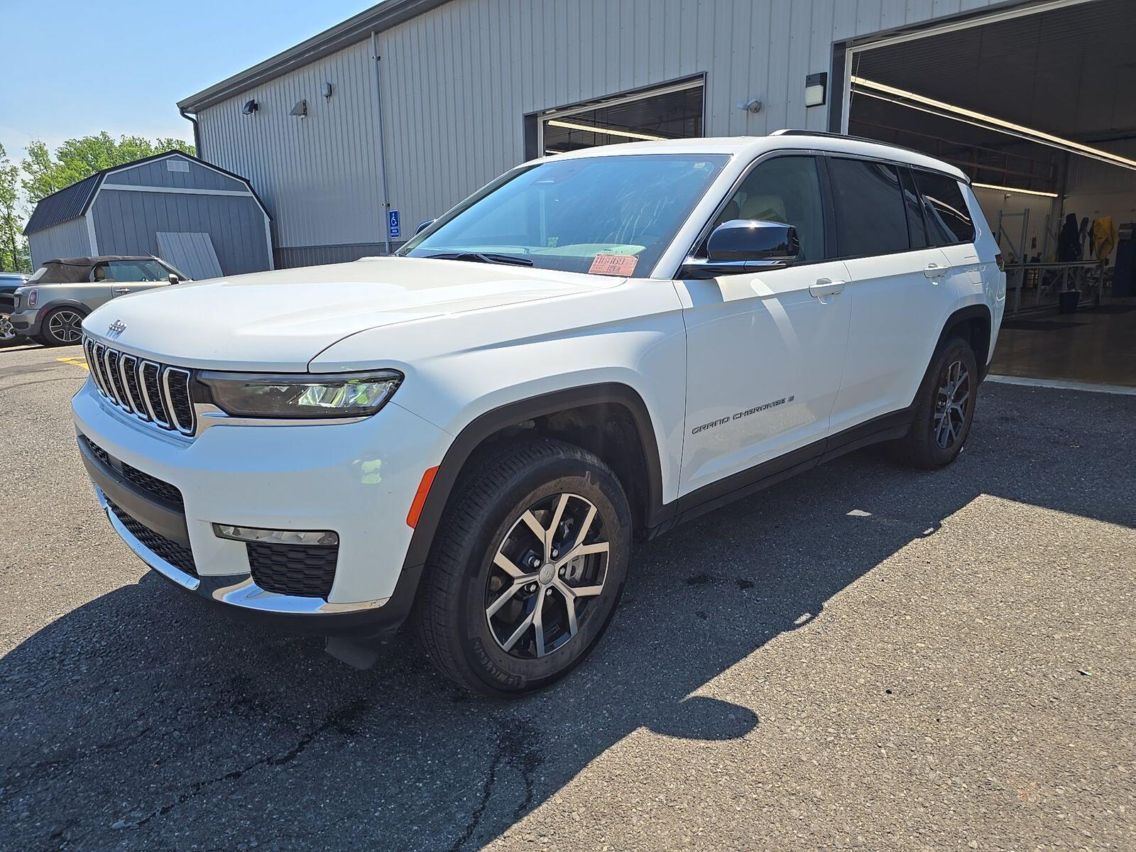 2025 Jeep Grand Cherokee L Limited 4x4's photo